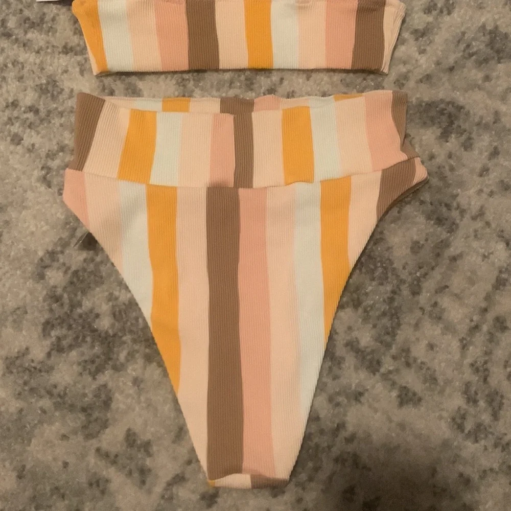 American Eagle Two-Piece Bathing Suit - Picture 5 of 6